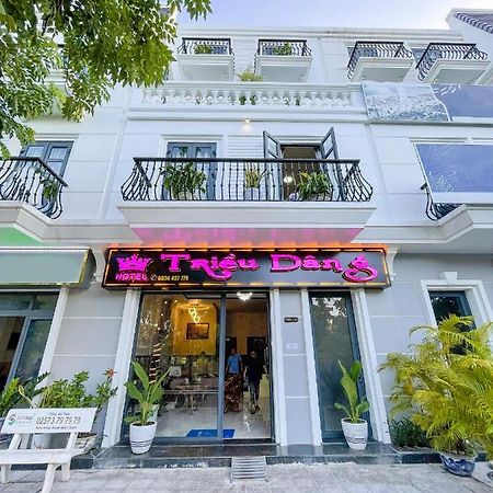 Khach San Trieu Dang Hotel Туй Хоа Екстериор снимка