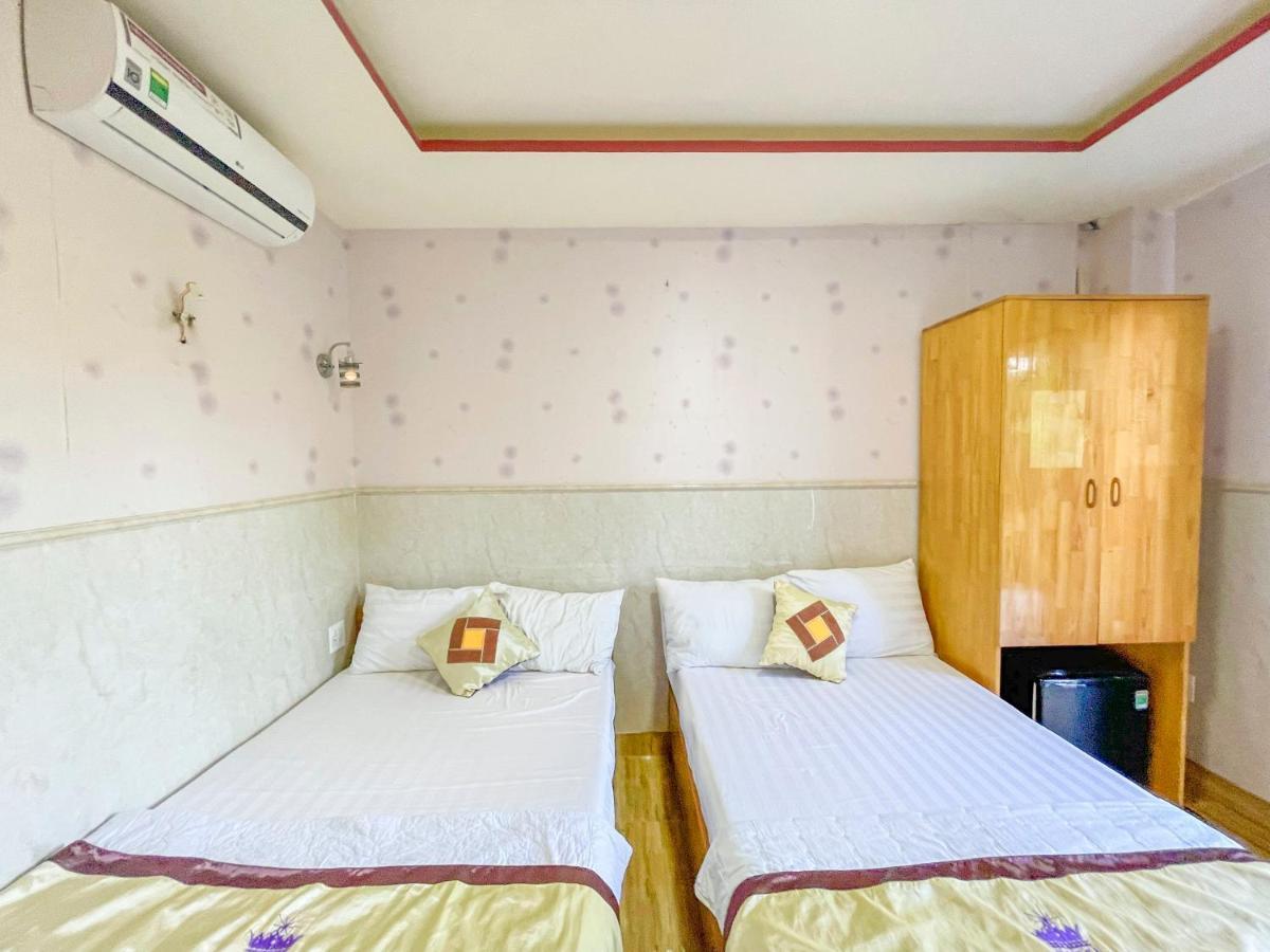 Khach San Trieu Dang Hotel Туй Хоа Екстериор снимка