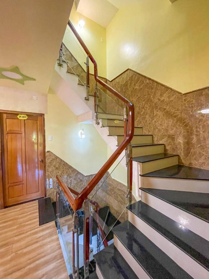 Khach San Trieu Dang Hotel Туй Хоа Екстериор снимка